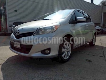 Toyota Yaris 5P 1.5L Premium Aut usado (2013) color Plata precio $139,000