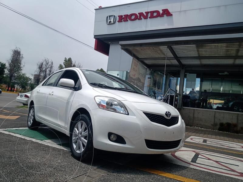 Foto Toyota Yaris 5P 1.5L Premium Aut usado (2014) color Blanco precio $170,000