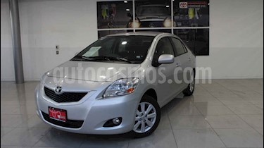 foto Toyota Yaris 5P 1.5L Premium usado (2016) color Plata precio $165,000