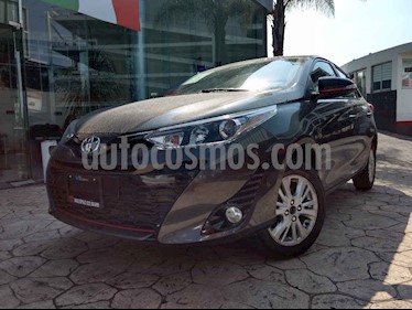 Foto Toyota Yaris 5P 1.5L S Aut usado (2019) color Gris precio $265,000