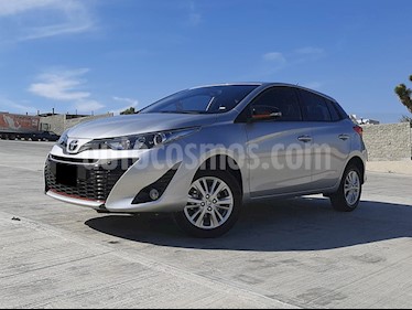 Toyota Yaris 5P 1.5L S usado (2019) color Plata precio $242,000