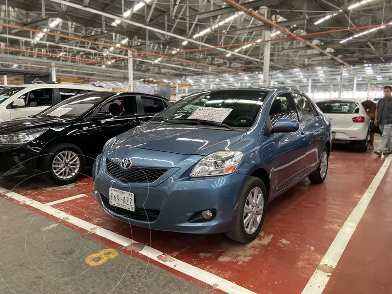 Foto Toyota Yaris 5P 1.5L Premium Aut usado (2015) color Azul financiado en mensualidades(enganche $45,500 mensualidades desde $4,900)