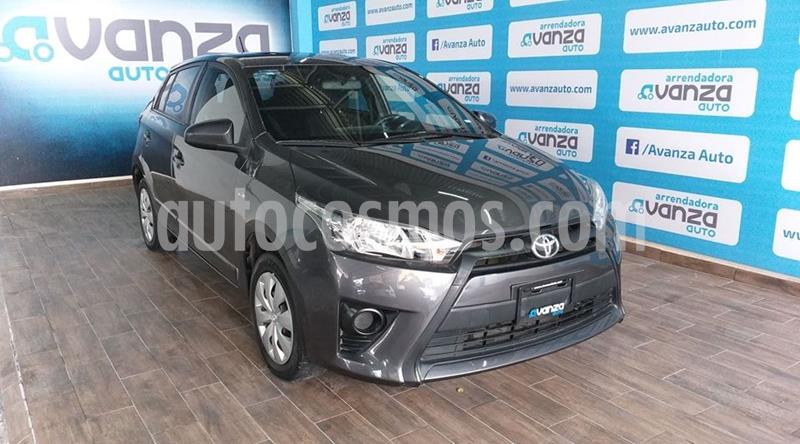 Toyota Yaris 5P 1.5L Core usado (2017) color Gris Oscuro precio $175,000