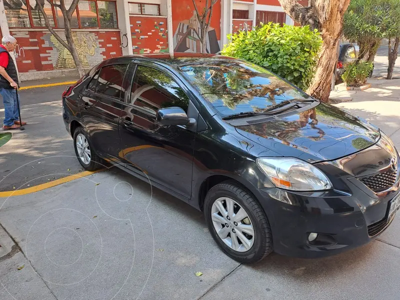 Foto Toyota Yaris 5P 1.5L Premium Aut usado (2014) color Negro precio $179,000
