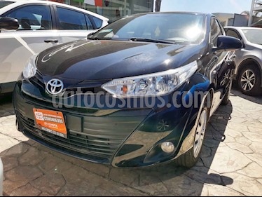 foto Toyota Yaris 4p Sedán Core L4/1.5 Man usado (2019) color Negro precio $198,000