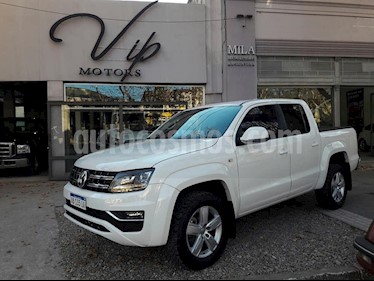 foto Volkswagen Amarok DC 4x4 Trendline (180Cv) Aut usado (2017) color Blanco precio $1.900.000