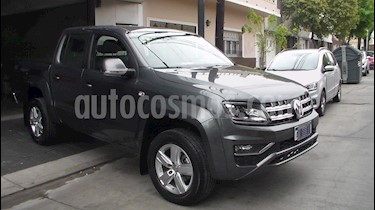 foto Volkswagen Amarok DC 4x2 Highline Pack (180Cv) Aut usado (2017) color Gris precio $2.699.900