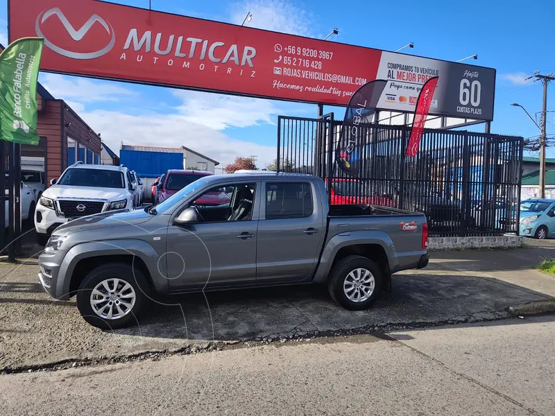 Foto Volkswagen Amarok 2.0L Trendline 4Motion usado (2021) color Gris financiado en cuotas(pie $3.900.000)