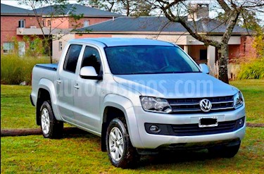 foto Volkswagen Amarok DC 4x2 Trendline usado (2016) color Gris precio $850.000