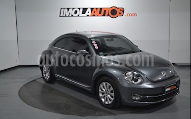 foto Volkswagen Beetle 1.4 TSI Design usado (2015) color Gris Platina precio u$s11.000
