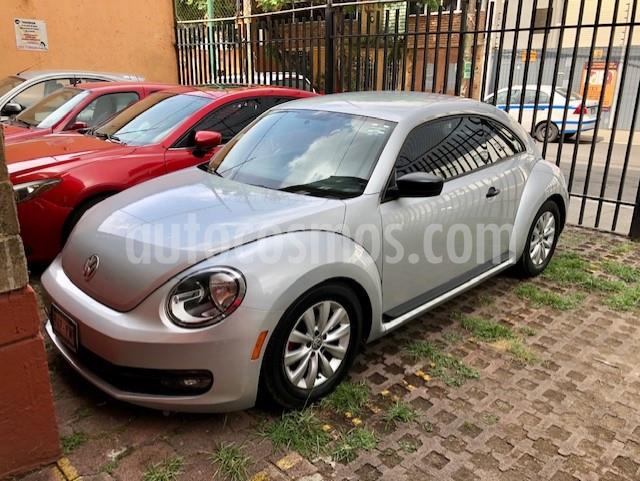 foto Volkswagen Beetle STD usado (2013) color Plata Reflex precio $160,000
