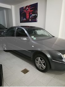 Foto Volkswagen Bora 1.9 TDi Comfortline usado (2006) color Gris precio $200.000