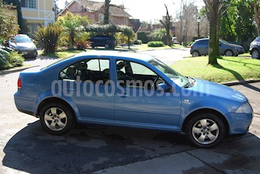 foto Volkswagen Bora 1.9 TDi Trendline usado (2007) color Azul precio $210.000