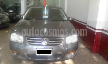 foto Volkswagen Bora 2.0 Trendline usado (2011) color Gris Oscuro precio $290.000