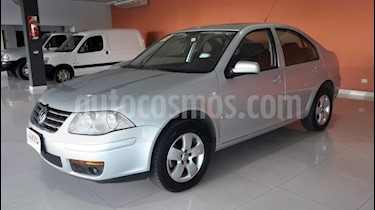 foto Volkswagen Bora 2.0 Trendline usado (2010) color Gris Claro precio $260.000