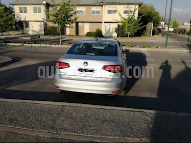 Foto venta Auto usado Volkswagen Bora 2.0L TDI Highline DSG (2017) color Gris precio $10.500.000