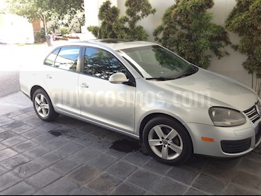 foto Volkswagen Bora 2.5L Style Active Tiptronic Active usado (2009) color Plata precio $95,000
