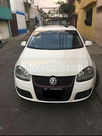foto Volkswagen Bora 2.5L Style Active usado (2010) color Blanco Campanella precio $105,000