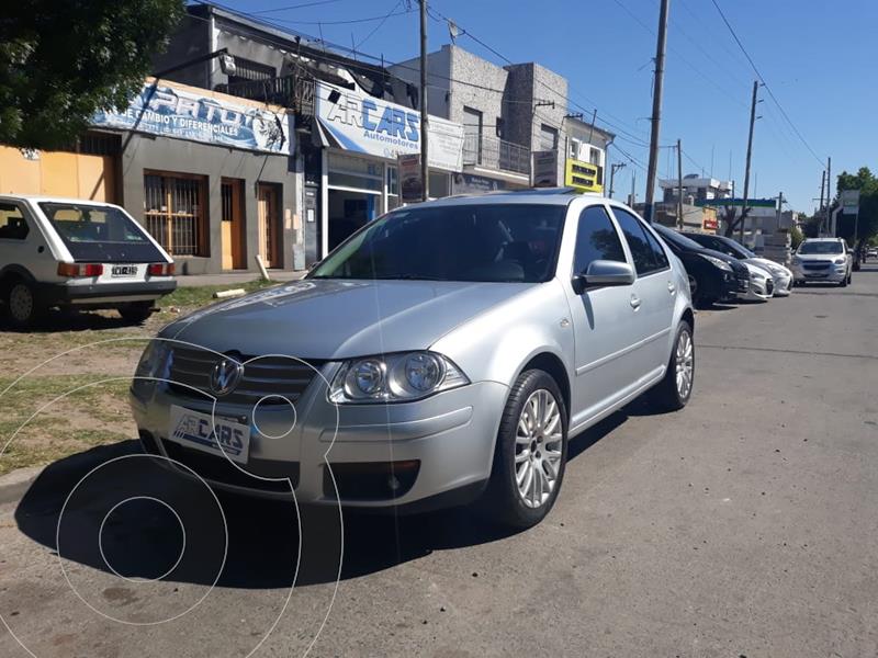 Volkswagen Bora 1.8 T Highline usado (2011) color Gris Platinium precio $890.000
