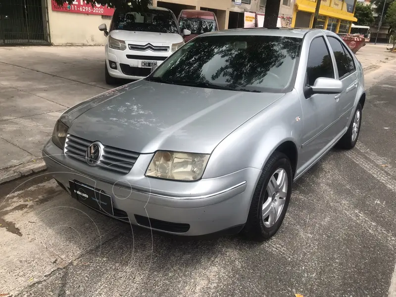 Foto Volkswagen Bora 1.9 TDi Comfortline usado (2006) color Gris precio $2.000.000