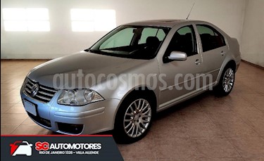 foto Volkswagen Bora 1.8 T Highline Cuero Tiptronic usado (2009) color Gris Claro precio $480.000