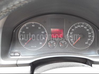 foto Volkswagen Bora Style Active 2.5L Full Tiptronic usado (2008) color Negro precio $21.000