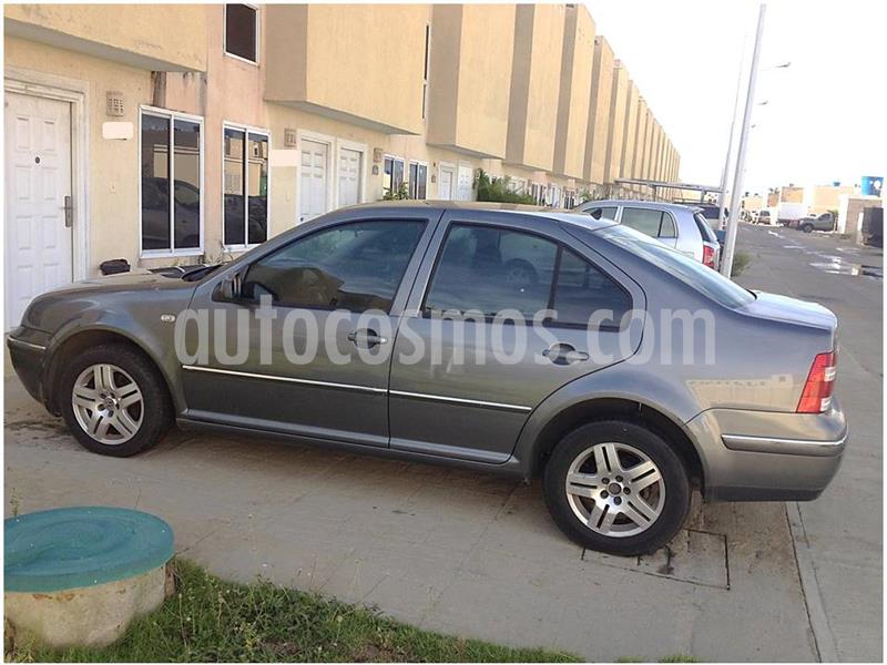 Volkswagen Bora GLS Auto. usado (2006) color Gris precio u$s1.600