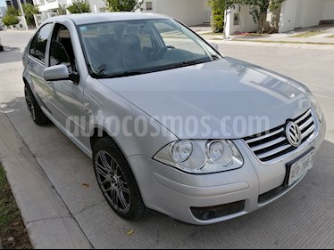 foto Volkswagen Clásico GL Team Tiptronic Seguridad usado (2013) color Gris Platino precio $114,500