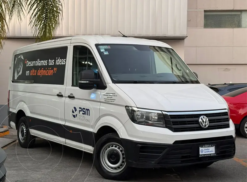 Foto Volkswagen Crafter 5.0T usado (2022) color Blanco financiado en mensualidades(enganche $190,478 mensualidades desde $17,366)
