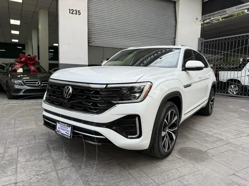 Foto Volkswagen Cross Sport R-Line usado (2024) color Blanco precio $865,000
