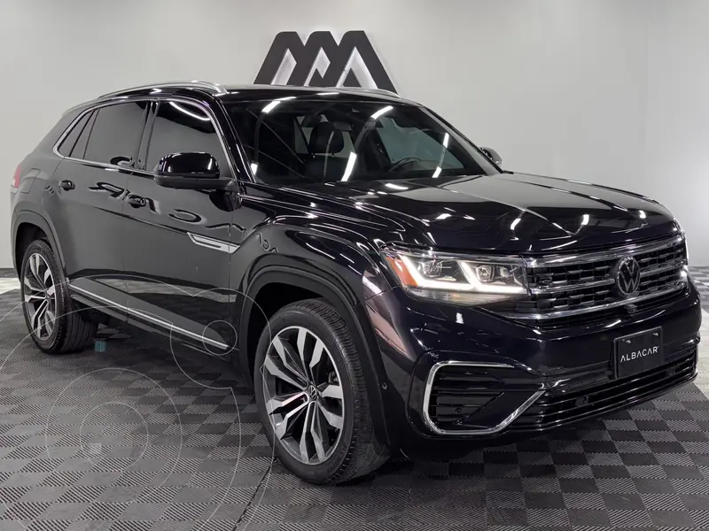 Foto Volkswagen Cross Sport R-Line usado (2023) color Negro precio $819,999
