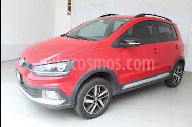 Foto venta Auto usado Volkswagen CrossFox 1.6L 10 anos (2017) color Rojo precio $217,500