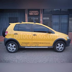 Volkswagen Crossfox 1.6L usado (2008) color Amarillo precio u$s2.900