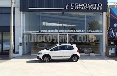 Foto Volkswagen CrossFox Highline usado (2012) color Blanco precio $395.000