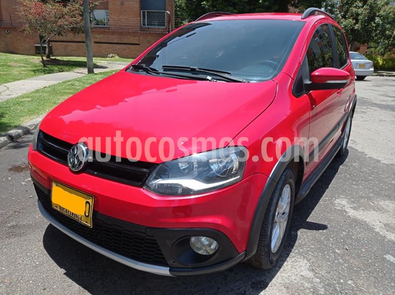 foto Volkswagen Crossfox 1.6L usado (2014) color Rojo Tornado precio $30.800.000