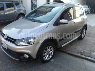 Foto venta Auto usado Volkswagen CrossFox Comfortline (2012) color Gris Claro precio $306.000