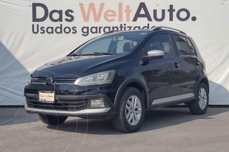 Foto Volkswagen CrossFox 1.6L Quemacocos usado (2016) color Negro precio $219,000