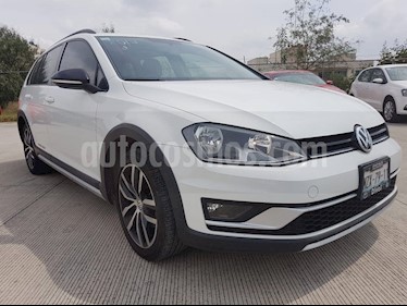 foto Volkswagen CrossGolf 1.4L usado (2017) color Blanco precio $253,000