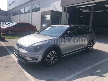 foto Volkswagen CrossGolf 1.4L usado (2017) color Beige precio $269,900