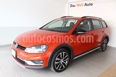 foto Volkswagen CrossGolf 1.4L usado (2017) color Naranja Metálico precio $295,000