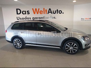 Volkswagen CrossGolf 1.4L usado (2017) color Plata precio $255,900