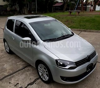 foto Volkswagen Fox 3P Highline usado (2014) color Plata Reflex precio $369.000