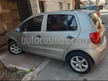 foto Volkswagen Fox 5P Comfortline Pack usado (2013) color Gris Urano precio $345.000