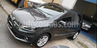Foto Volkswagen Fox 5P Highline usado (2015) color Gris precio $575.000