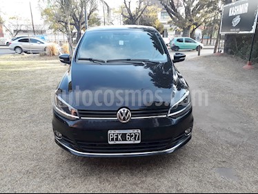foto Volkswagen Fox 5P Highline usado (2015) color Negro precio $540.000