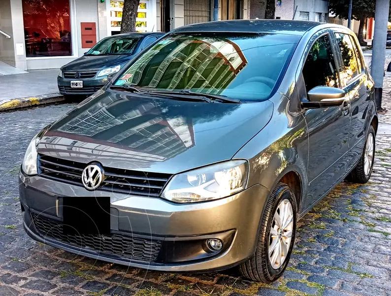 Foto Volkswagen Fox 5P Trendline usado (2015) color Gris precio u$s8.500