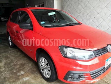 foto Volkswagen Gol Trend 5P Comfortline usado (2018) color Rojo Flash precio $365.000