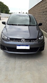foto Volkswagen Gol Trend 5P Pack I usado (2017) color Gris Spectrus precio $290.000