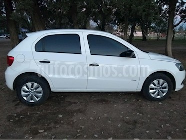 foto Volkswagen Gol Trend 5P Pack I usado (2013) color Blanco precio $310.000