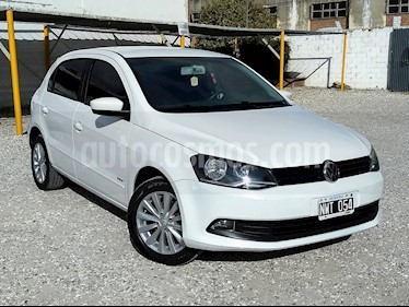 Volkswagen Gol Trend 5P Pack III usado (2014) color Blanco Cristal precio $325.000